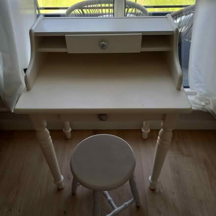 Photo of free Dressing table 2 Dining chairs (Clonsilla) #1
