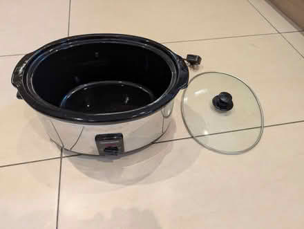 Photo of free Murphy Richards slow cooker (Kenpshott RG22) #3