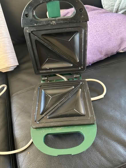 Photo of free Goldman’s sandwich maker (Warton LA5) #2