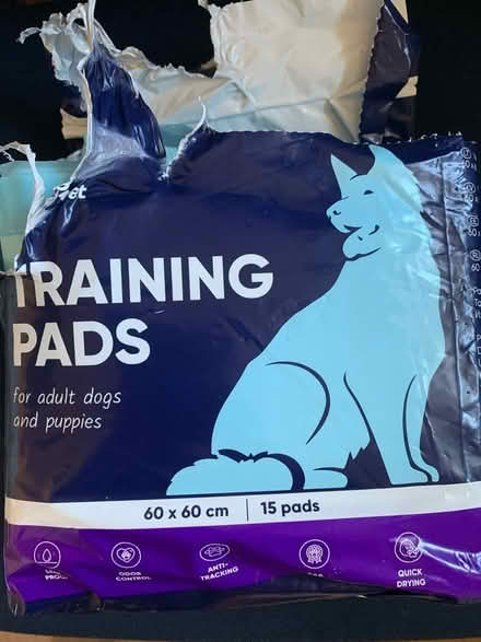 Photo of free Puppy training pads (Didcot OX11) #1