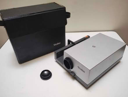Photo of free Vintage Rollei slide projector (Briston NR24) #1