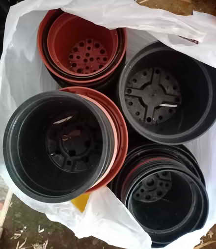 Photo of free plantpots (Southport PR9) #1
