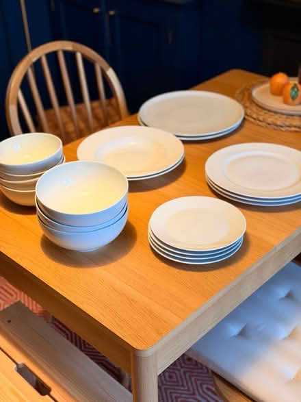 Photo of free Range of plates and bowls (Brentford TW8) #1