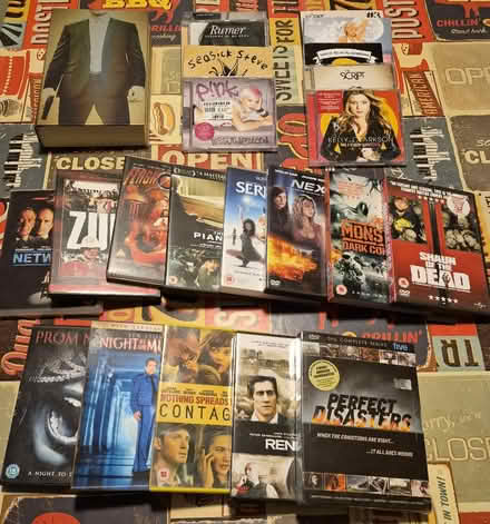 Photo of free Cds, DVDs, Books. (Old Farm Park MK7) #1