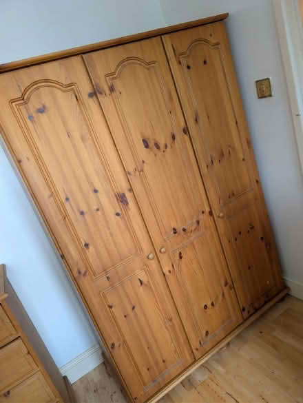 Photo of free Wardrobe and chest drawers (Me14 5qp) #1