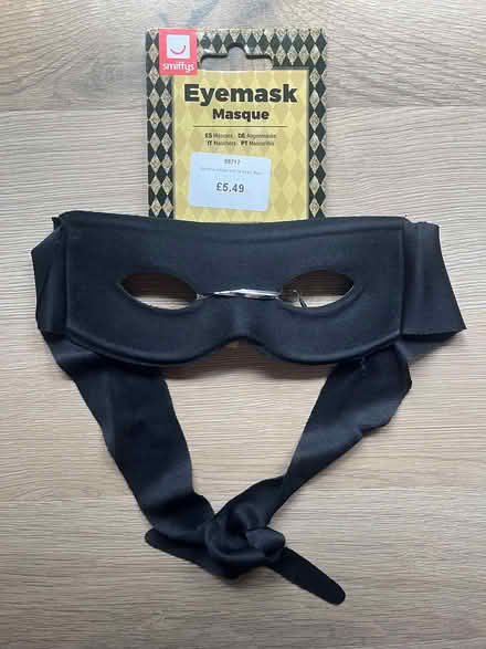 Photo of free Dressing up eye mask, brand new (Headingley LS6) #1