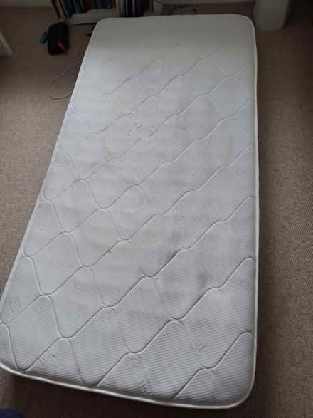 Photo of free Single bed (3ft) and mattress (Charlton OX12) #3