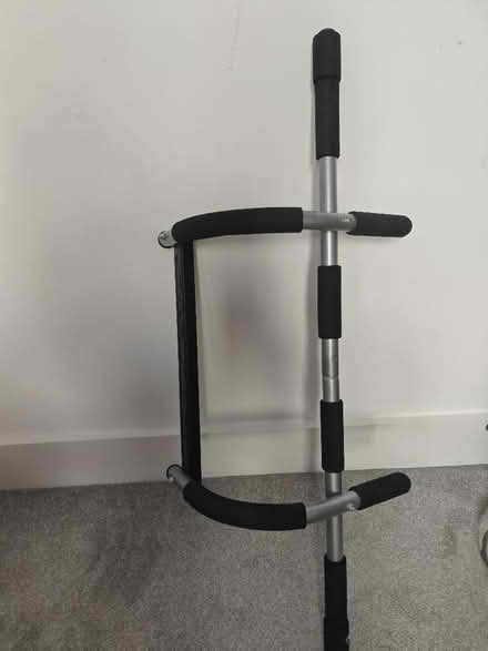 Photo of free Pull up bar for doorframe (Hornsey N8) #1