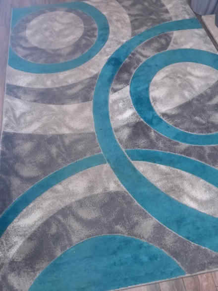 Photo of free Large rug (Uffculme) #2