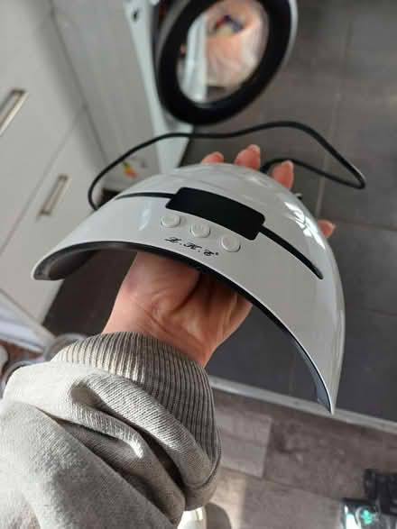 Photo of free UV nails lamp (Hemel Hempstead HP1) #1