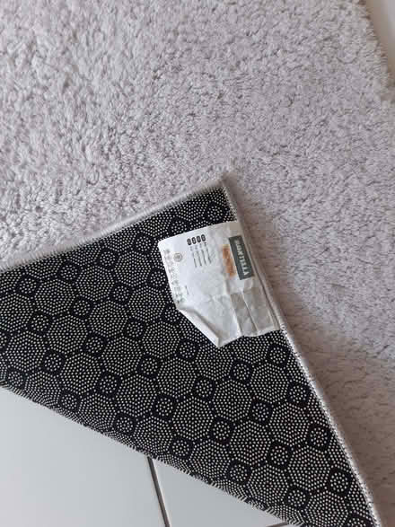 Photo of free Grey rug (Saint George's CO2) #2