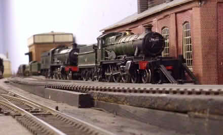 Photo of Any model railway bits? (Chedworth GL54) #1