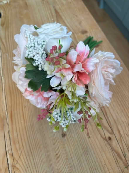 Photo of free Faux flowers (South Wimbledon SW19) #2