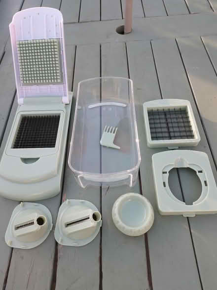 Photo of free Crofton food chopper and slicer (Marshside PR9) #2