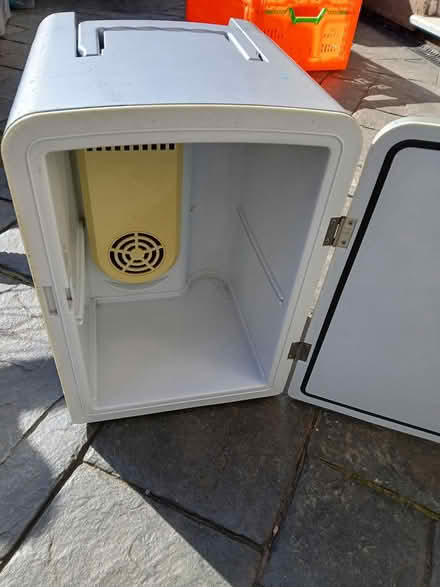 Photo of free Minibar, mini fridge (Leeds LS10) #2