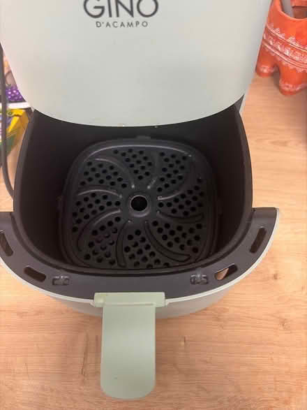 Photo of free Small airfryer (Hednesford WS12) #2