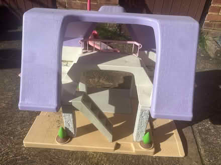 Photo of free Vintage doll house (Tadworth KT20) #2