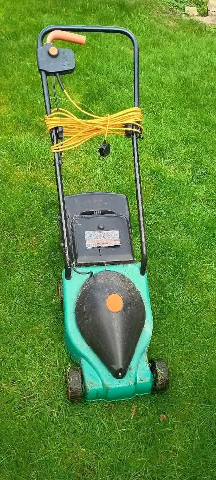 Photo of free Lawnmower - Electric (Anstey LE7) #1