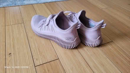 Photo of free Skechers slip on (43502 Blacksmith Square) #4