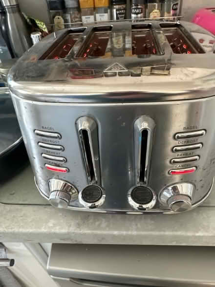 Photo of free Four slice toaster (Warton LA5) #3