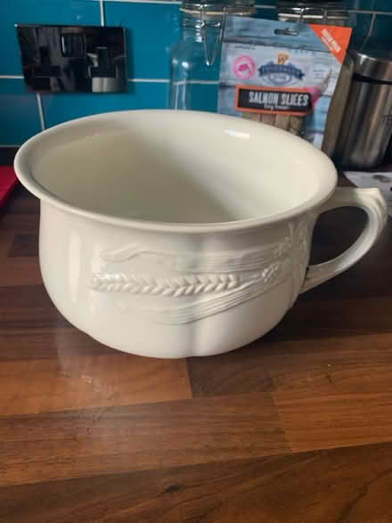 Photo of free Ornamental pot (M32) #2