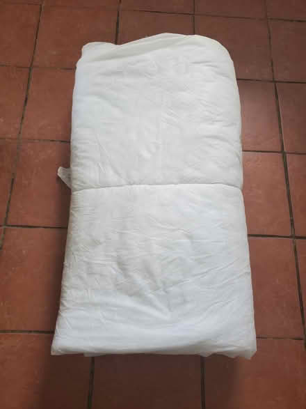 Photo of free Clean 13.5 tog duvet (Wood Green N22) #1