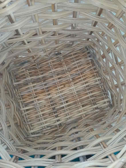 Photo of free Sturdy basket with handles (Mayland CM3) #3