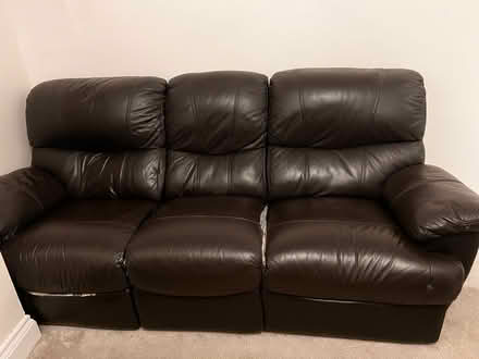 Photo of free Three seater recliner sofa (Thunby Lodge LE5 2) #3