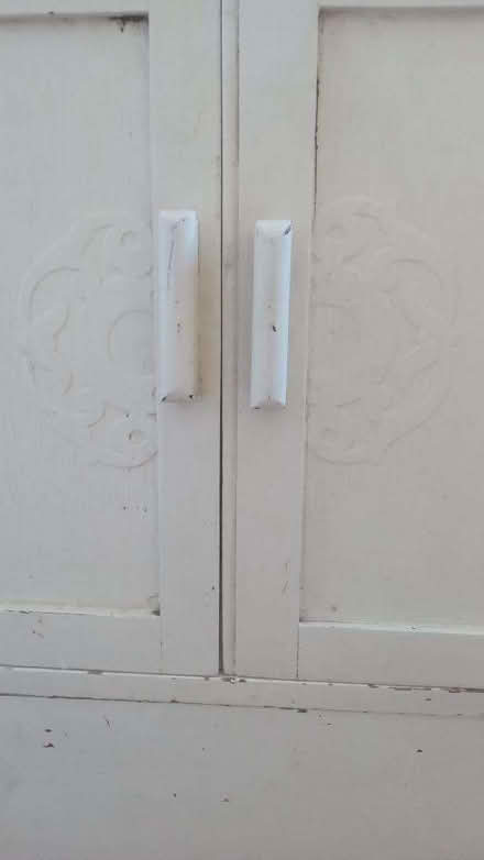 Photo of free Sideboard for restoration / upcycling (Kingswood BS15) #2