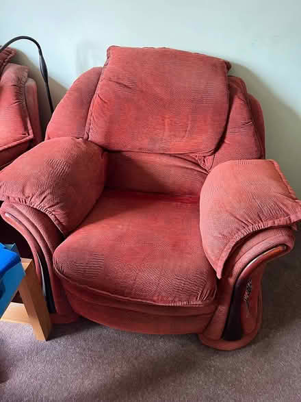 Photo of free Sofa and two armchairs (Long Wittenham OX14) #2