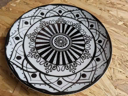 Photo of free Dinner Plates (ME13) #1