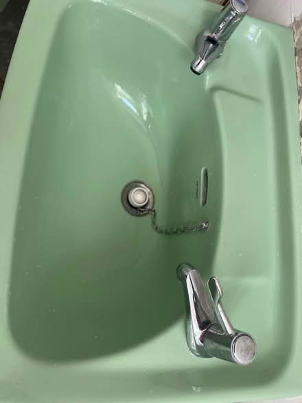 Photo of free Twyford basin (Polegate) #1