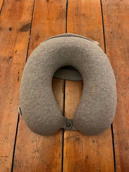 Photo of free Travel pillow (Woodlands TW7) #1