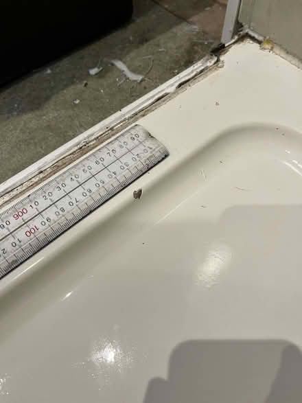 Photo of free Frameless shower screen and tray - 900x760 (Tunbridge Wells N. TN2) #4