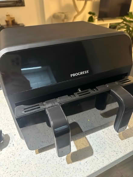 Photo of free Air fryer (Godstone Green) #1