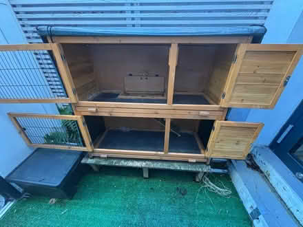 Photo of free Hutch (for rabbits or guinea pigs) (Ealing W5) #2