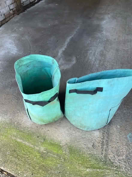 Photo of free Garden grow bags (KT13 Weybridge) #2