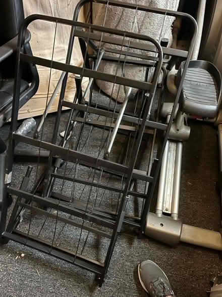 Photo of free metal seekers (Worcester near Kelly Square) #1