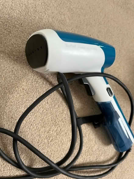 Photo of free Hand held clothes steamer (Uxbridge UB8) #3