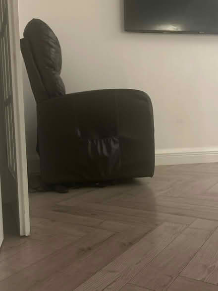 Photo of free Black used recliner single armchair (Plaistow E13) #2