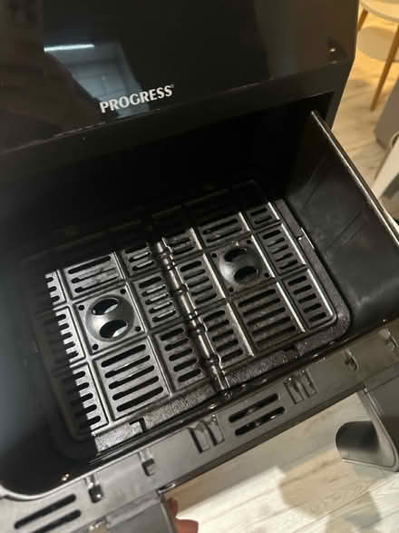 Photo of free Air fryer (Godstone Green) #3