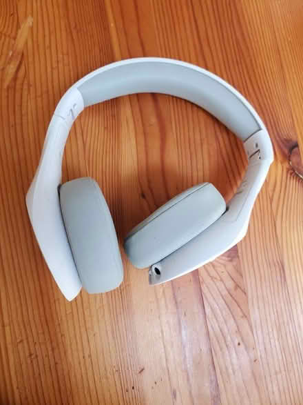 Photo of free Headphones (Dyke Road area BN1) #1