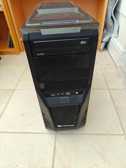 Photo of free Gaming Computer minus Hard Drives (Broadwater SG2) #1