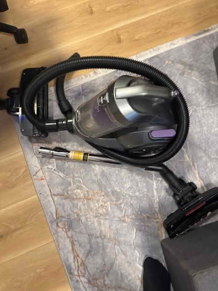 Photo of free Bush vacuum cleaner (Tottenham N17) #1