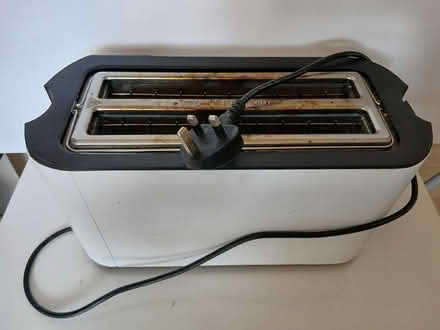Photo of free 4-slice toaster - working (Thornton Heath CR7) #2