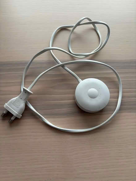 Photo of free Oral B electric toothbrush charger (Earl’s Court SW5) #1