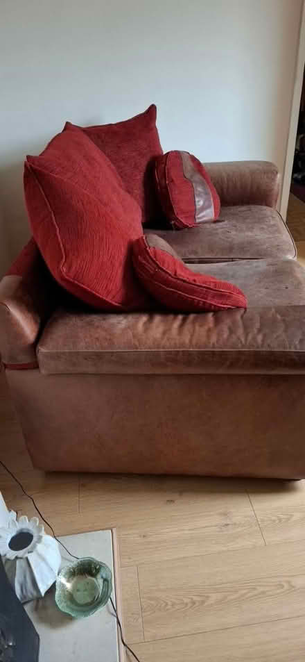Photo of free 2 sofas (Malvern WR14) #3