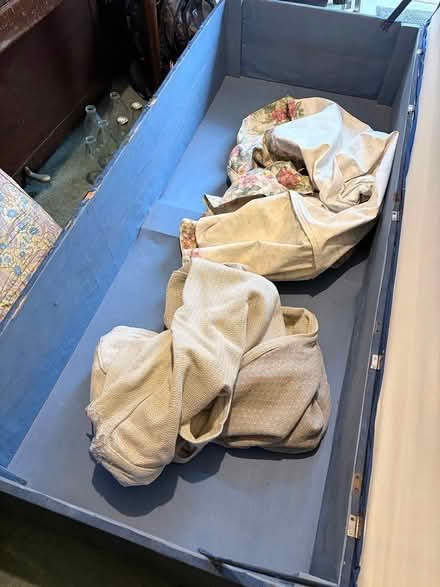 Photo of free Large ottomon (storage chest) (Sanderstead) #3