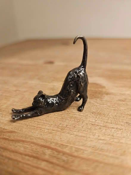 Photo of free Small bronze cat (Kenilworth CV8) #2