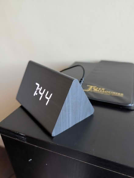 Photo of free LED Desk Clock (El Segundo) #2